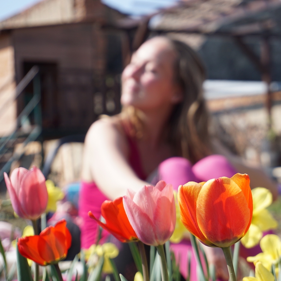 Frauenflamme | Tantra Yoga Workshops für Frauen – Liebevolle Selbstakzeptanz (2)